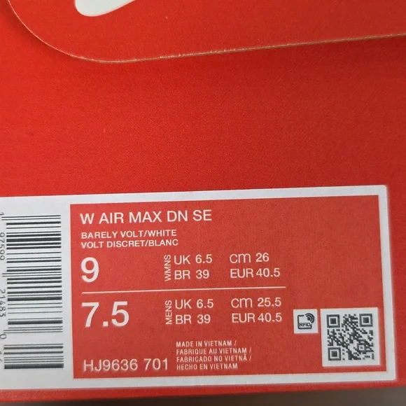 Nike Air Max DN SE Barely Volt Silver HJ9636-701 Women's 9 / Men's 7.5